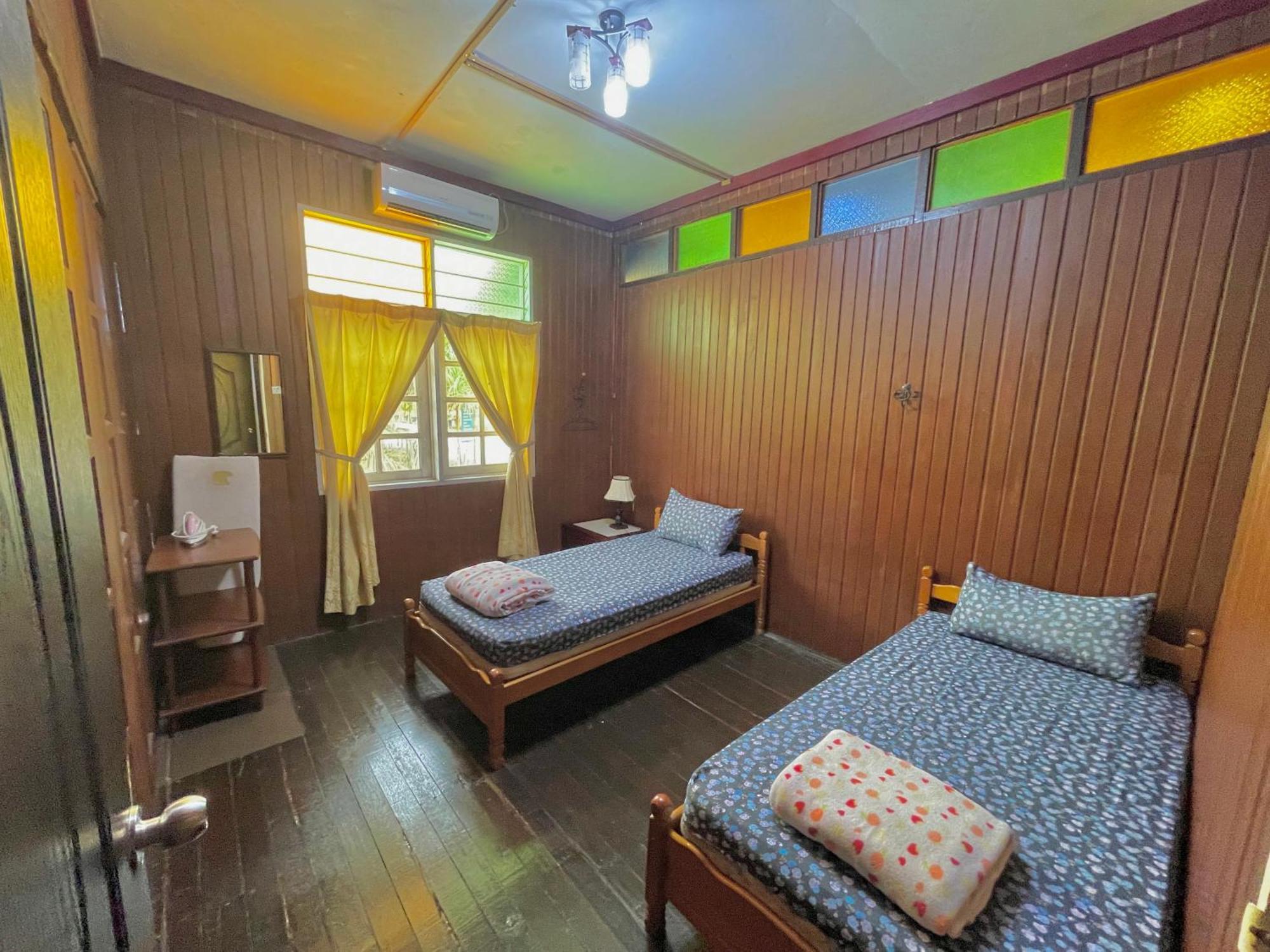 Tamteh Homestay Ayer Hitam Ngoại thất bức ảnh