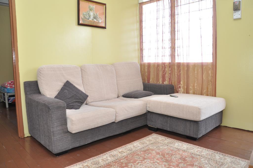 Tamteh Homestay Ayer Hitam Phòng bức ảnh